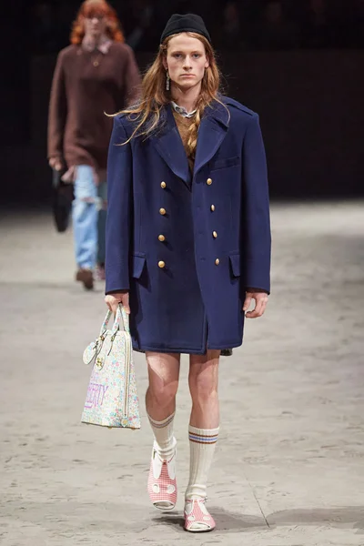 Look 57